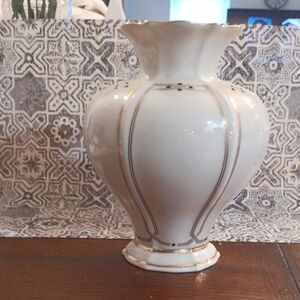 Lenox Ivory Vase with Gold Detailing